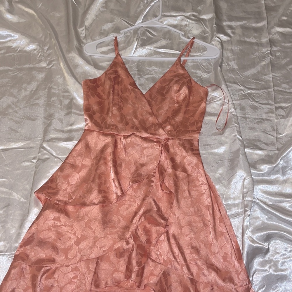 adorable short mini party dress 🎊💫 this dress looks LOVELY on 🫶🏼